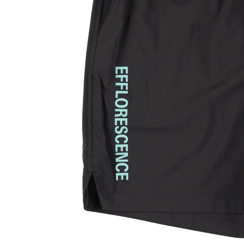 EFFLORESCENCE × TANGRAM NYLON STRETCH SHORTS BLACK TGS-MP95